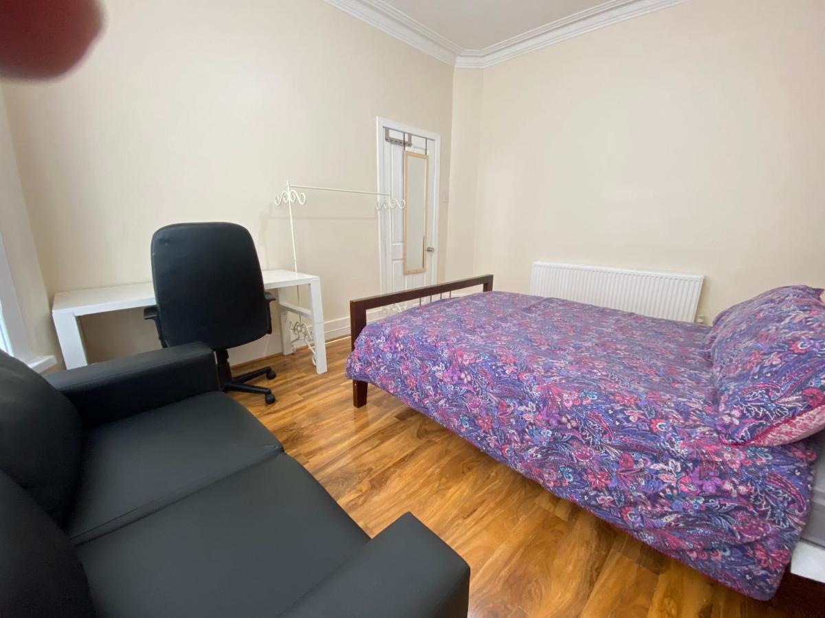 Entire 4 Bedroom House - Ev Point & Free Parking Ливерпуль Экстерьер фото